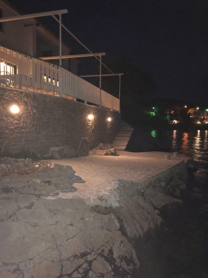 Villa Beline Direct Aan Zee, Verwarmd Zwembad En Sauna Tribanj-Kruscica Exterior foto